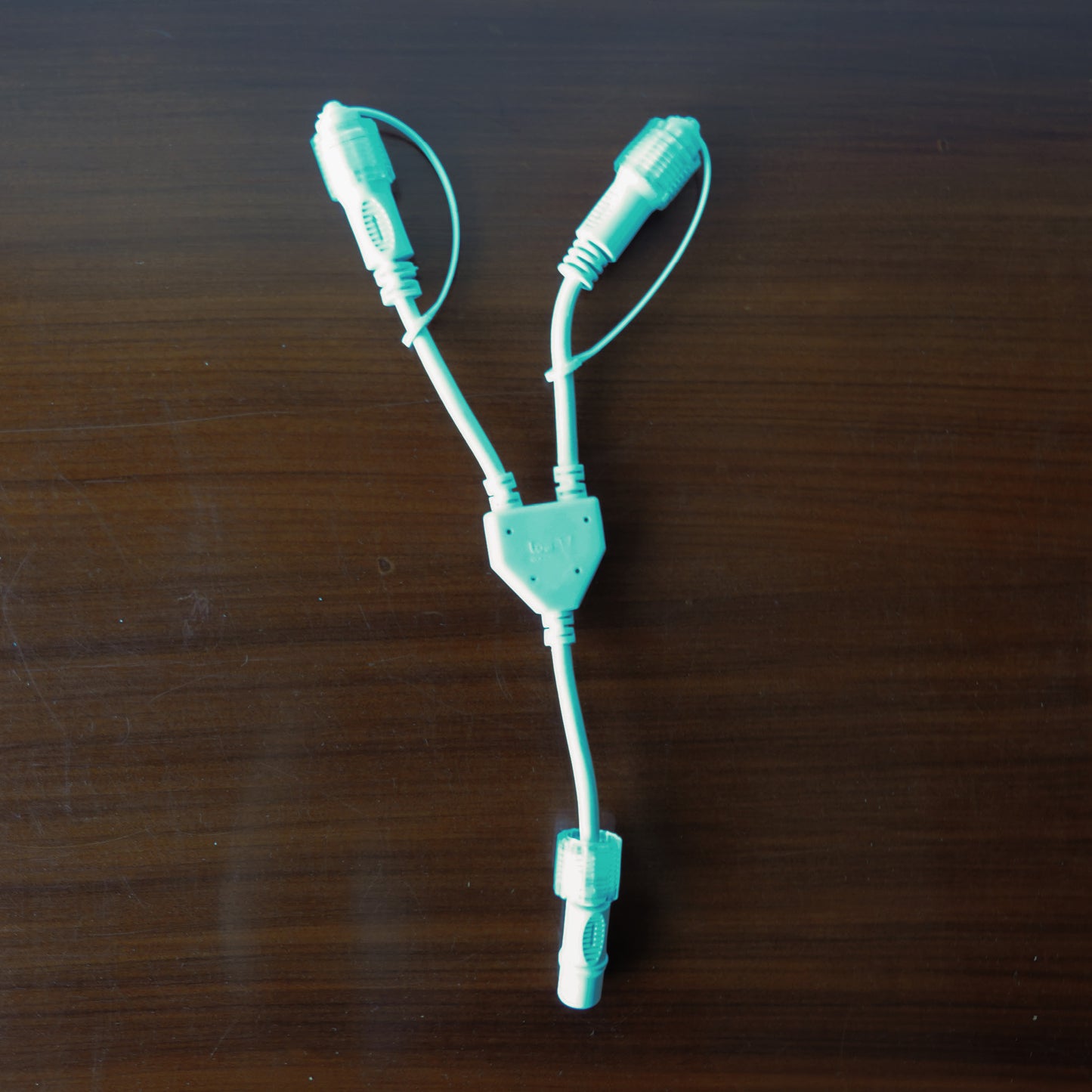 Multiconnettore 2 vie 24V IP44 per esterno cavo bianco stringhe 8m