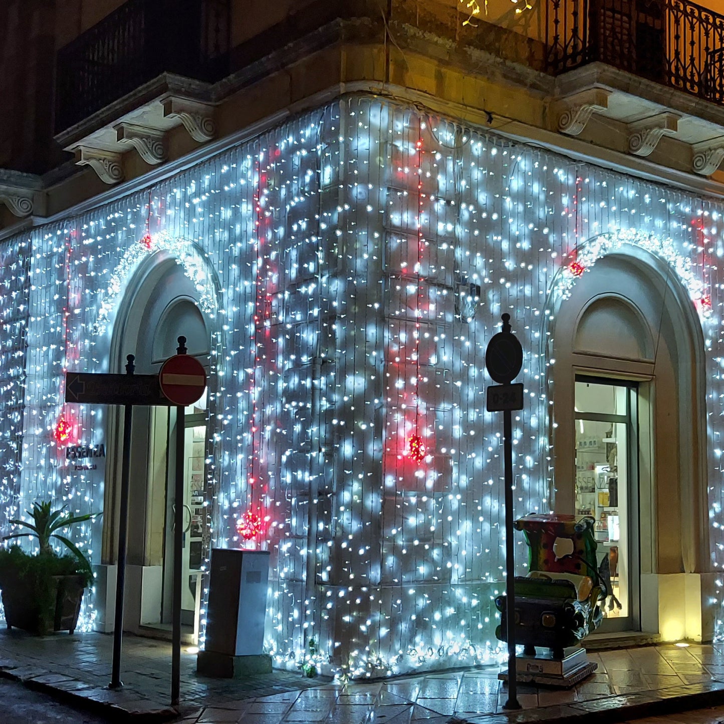24V 12m 180 LED MicroLED-Lichterkette mit Autoflash, weißes Kabel für den Außenbereich