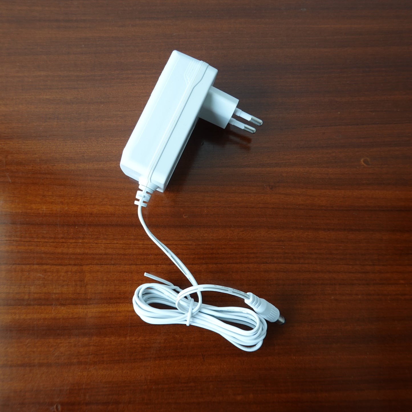 12V 2A 24W LED Transformer for Indoor Use, White Plastic