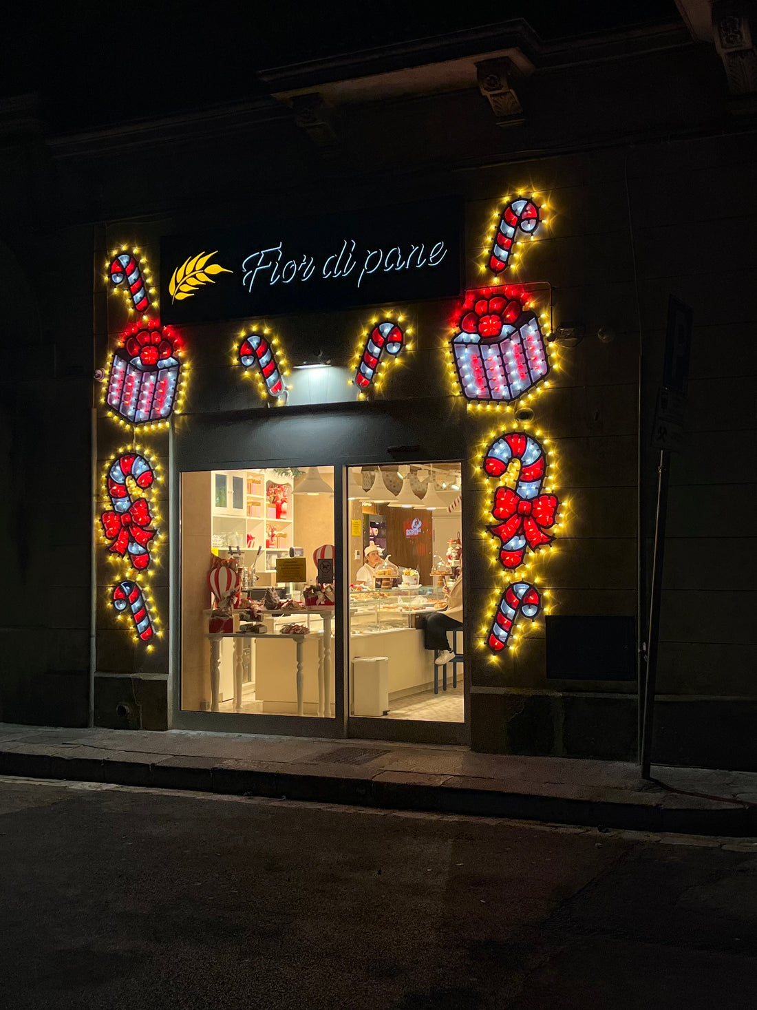 Luminarie: idee creative per locali, vetrine e case di design