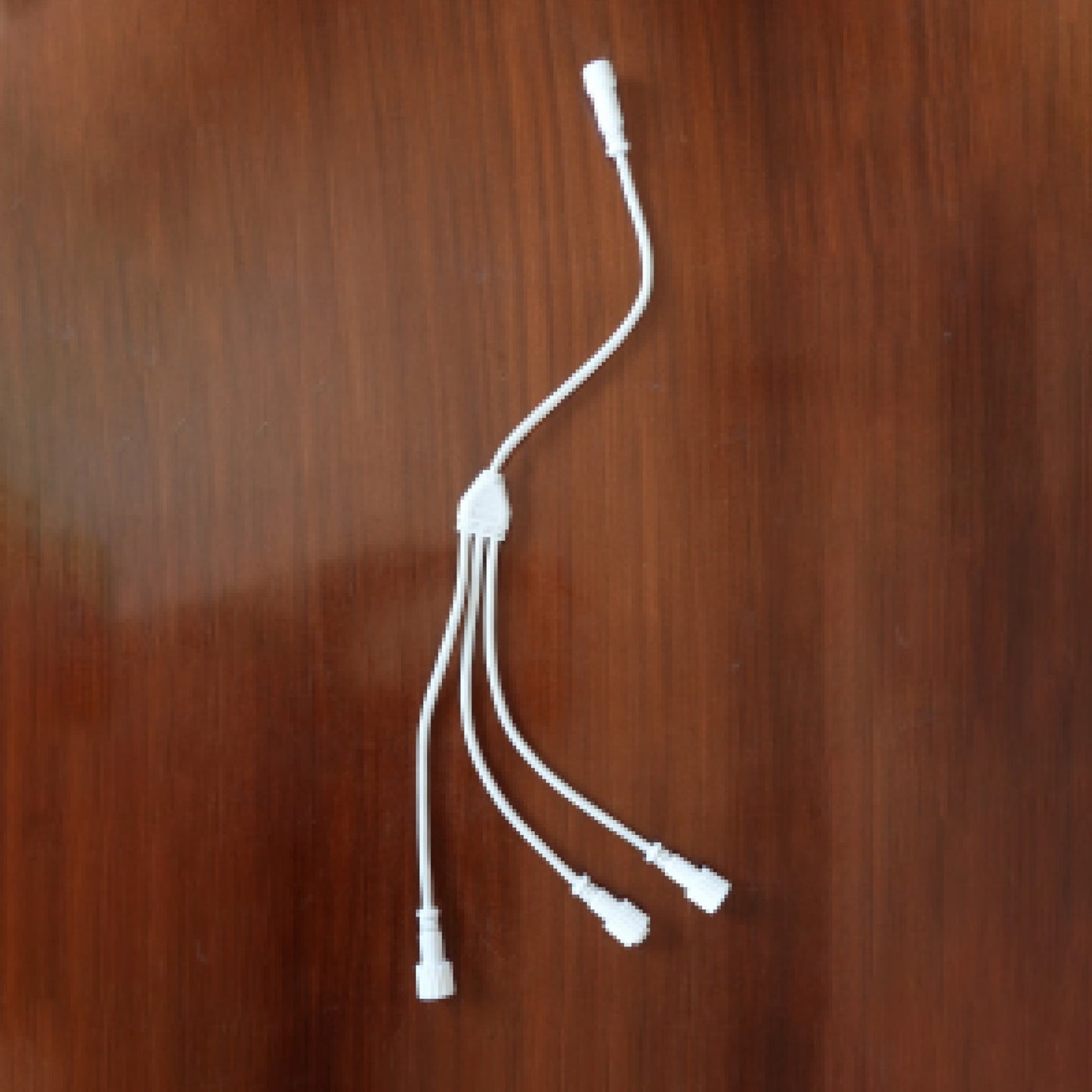 Multiconnettore 3 vie 24V IP44 per esterno cavo bianco stringhe 8m