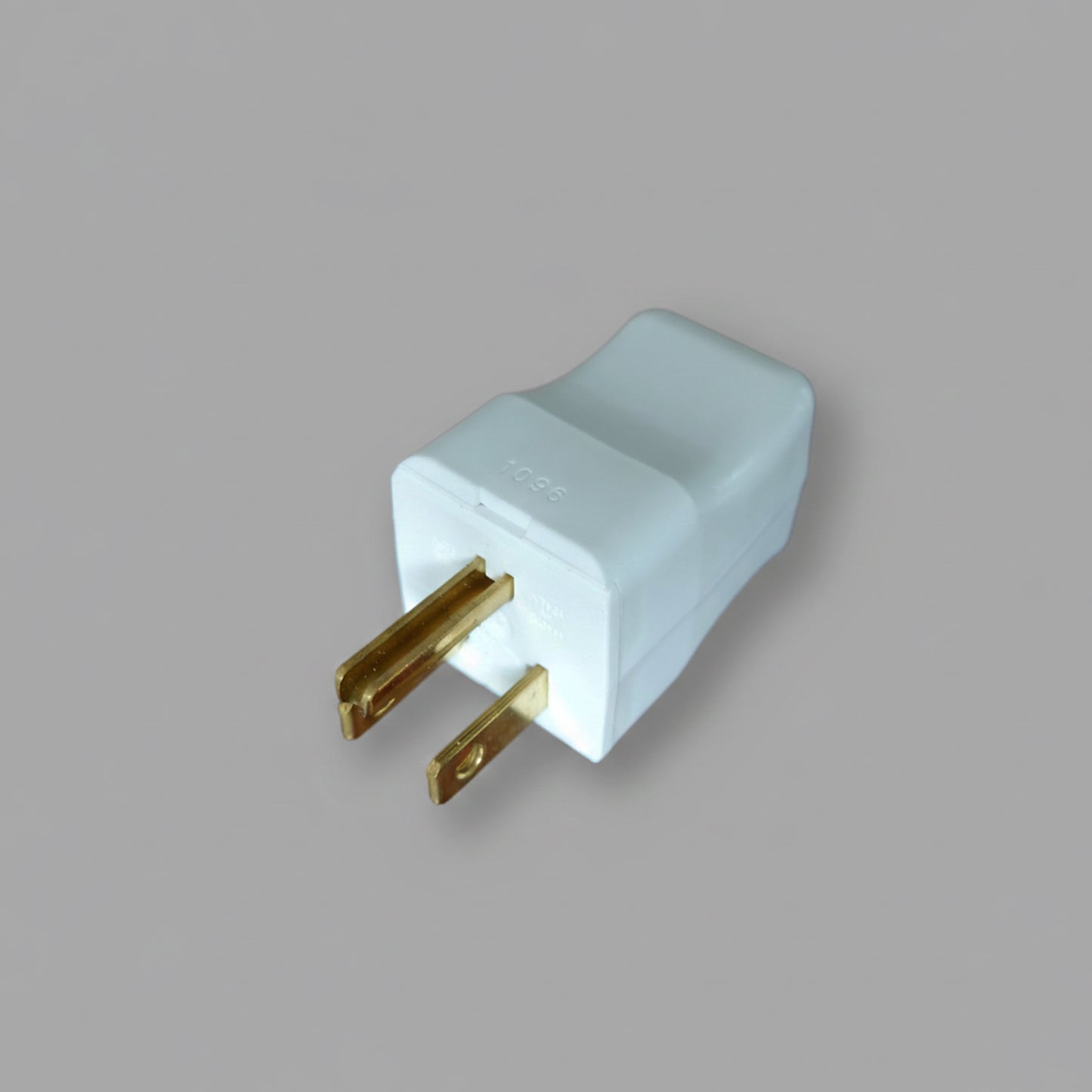 White Mobile Plug UK 2P+E 16A 240V