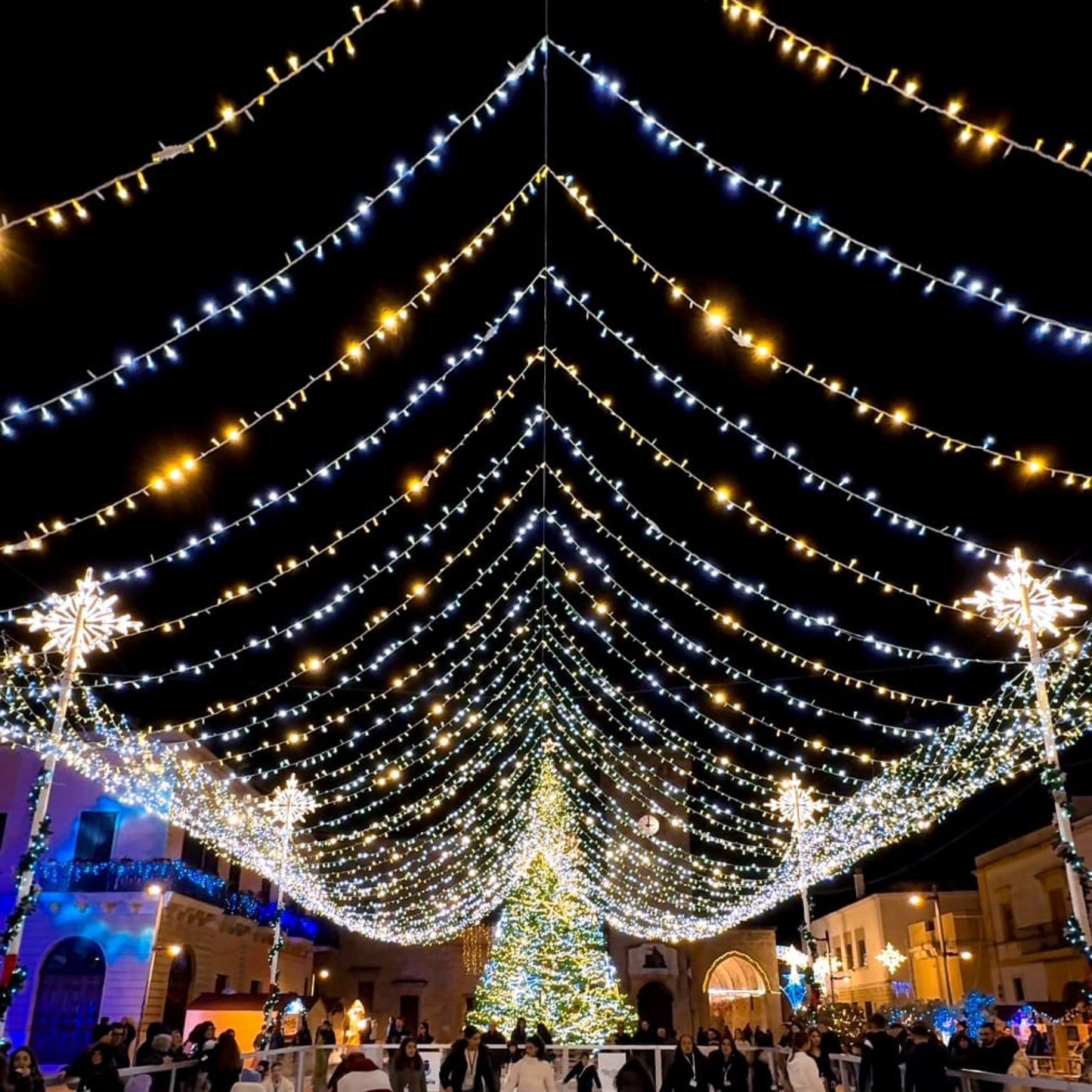 Micro light strings 230V 12m (3x4m) 180 LEDs fixed light and white cable