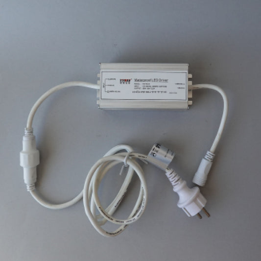 24V power cable with 2.5A IP67 power supply for 12m string