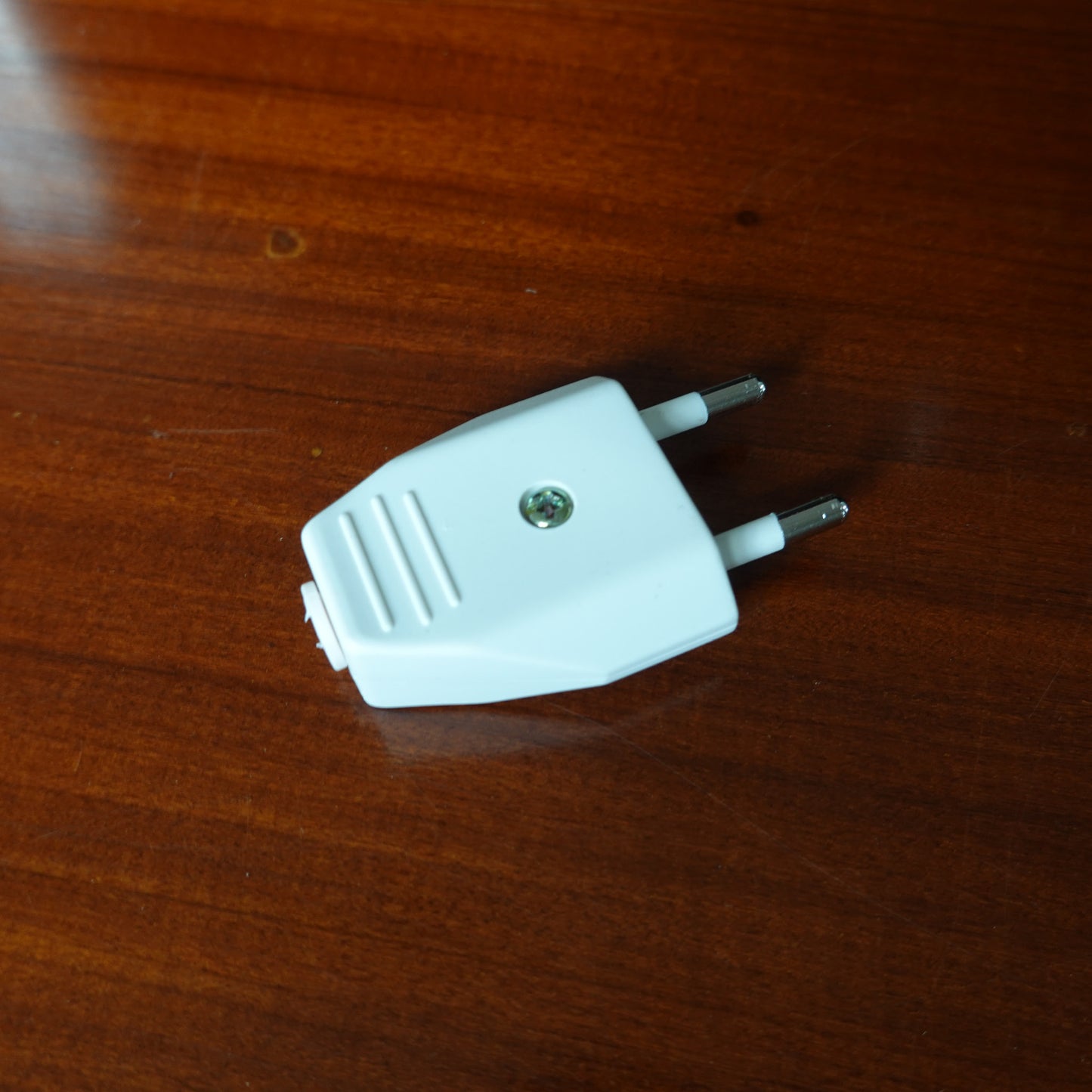 Spina mobile europlug 2P 2,5A 250V, colore bianco (conf. 10 pz)