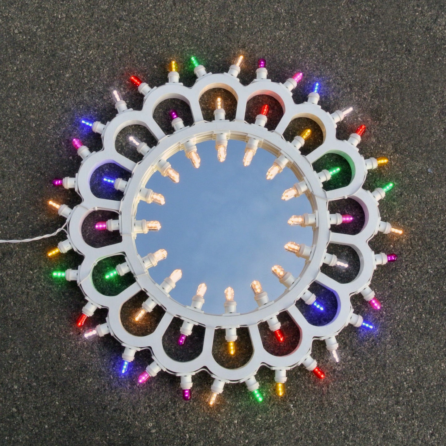 Lace Rosette with Mirror 